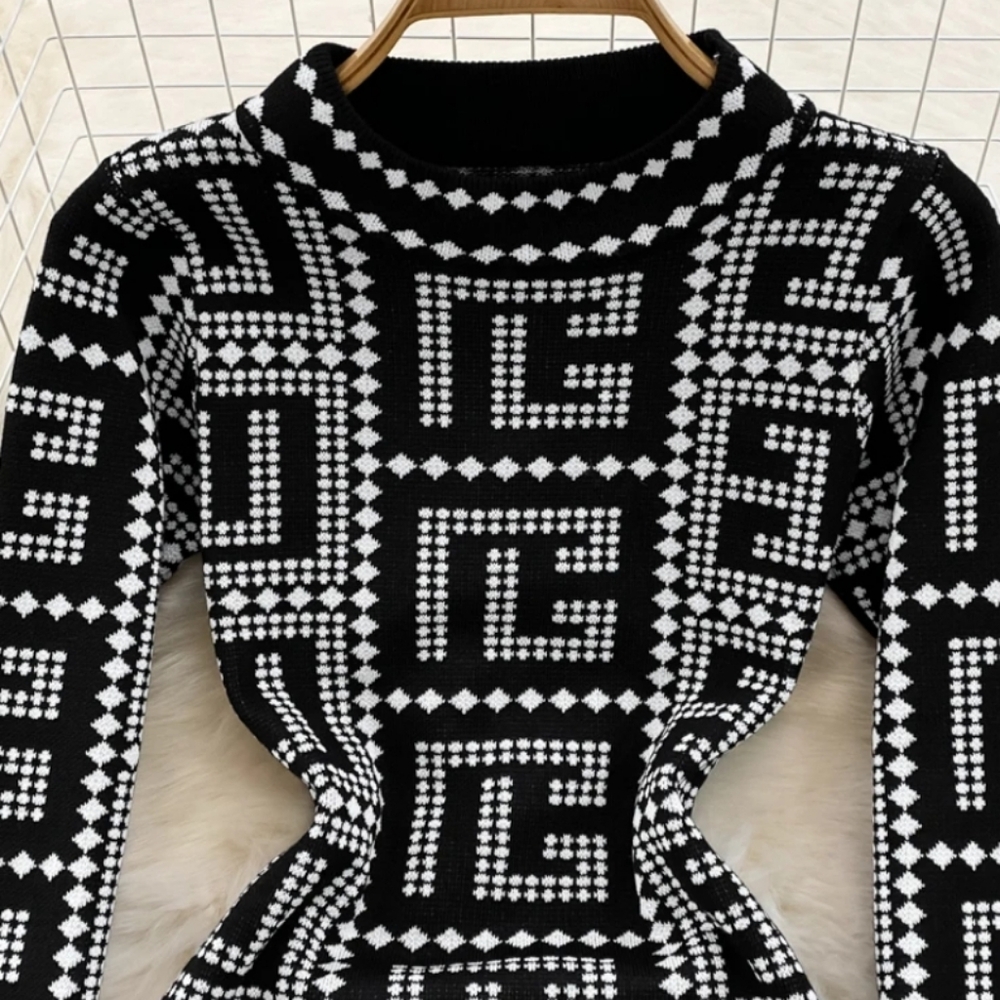 Monogram Jacquard Knit Dress - Picture 4 of 4